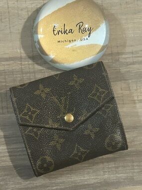Louis Vuitton Monogram Elise Compact Wallet